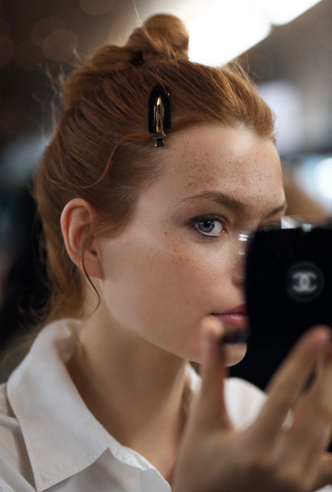 Chanel Beauty Backstage Fall-Winter 2023/24 Haute-Couture Show - FLAIR  MAGAZINE
